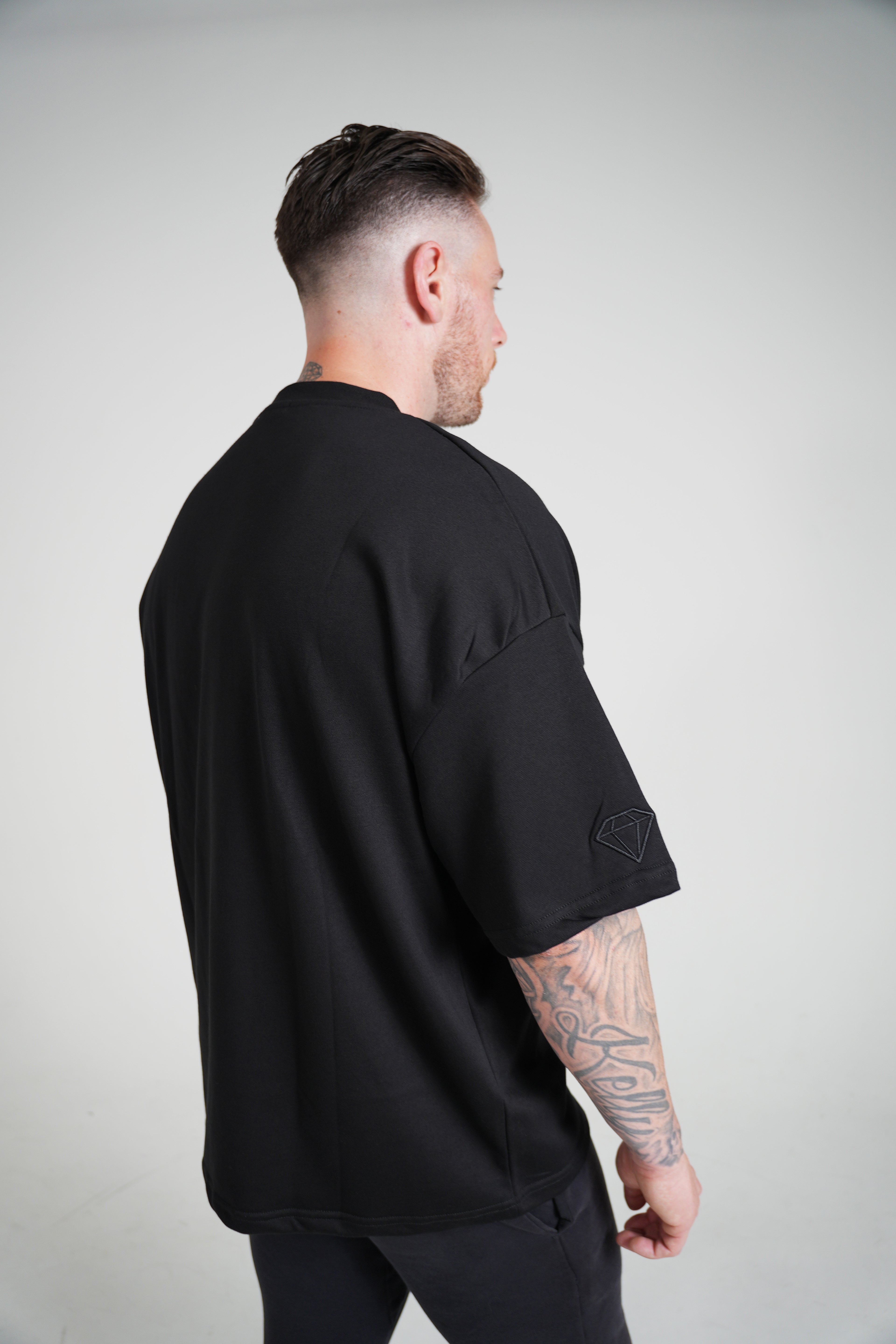 Pure Black Tee - C I R J O I