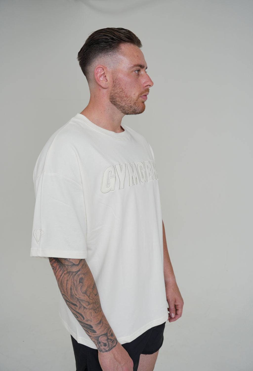 Off White Tee - C I R J O I