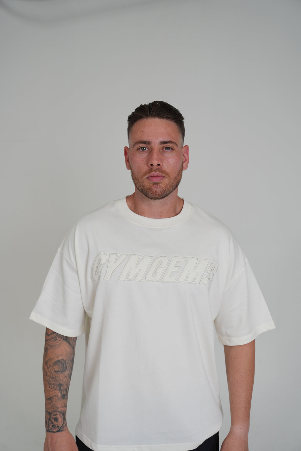 Off White Tee - C I R J O I