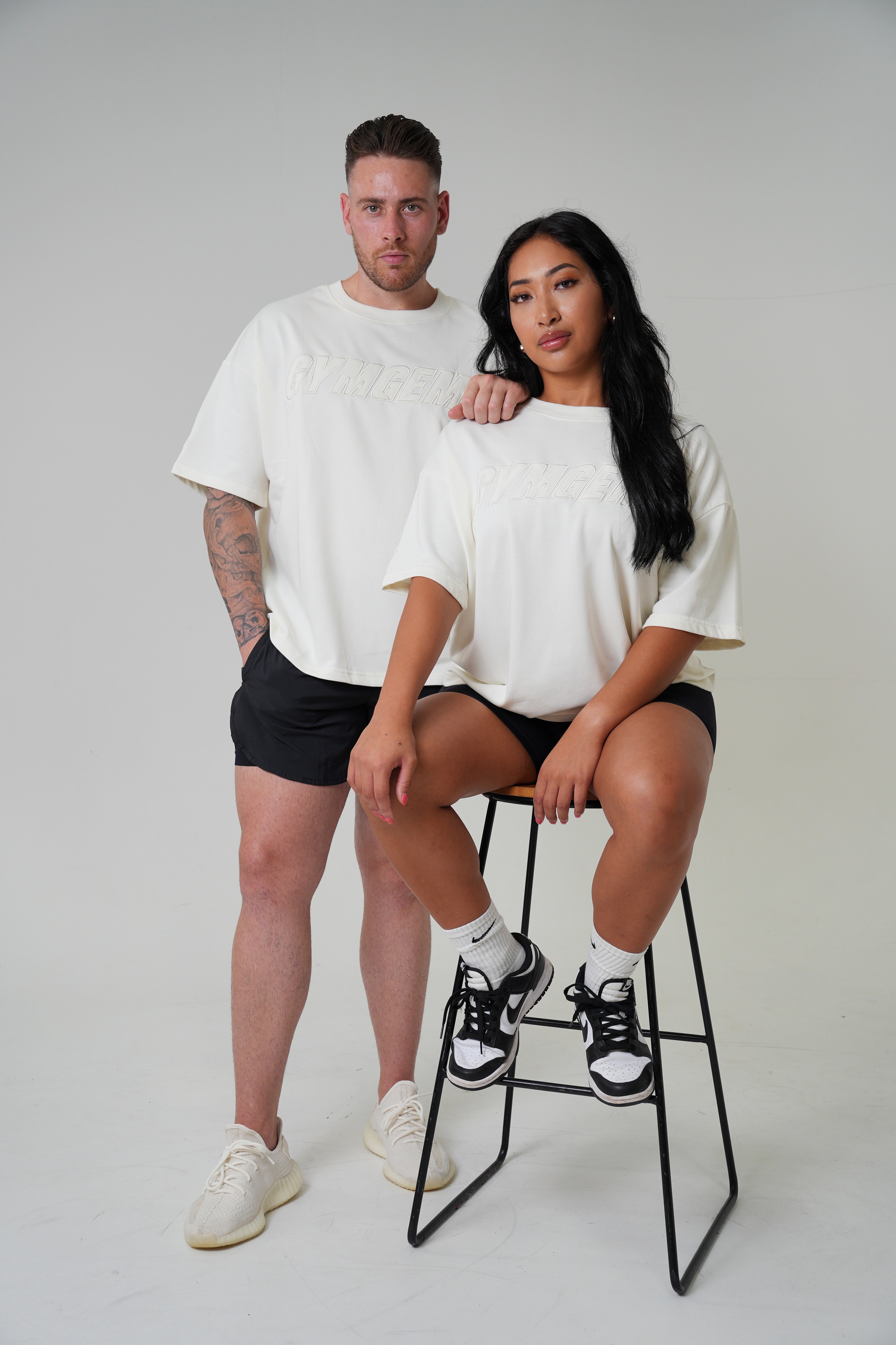 Off White Tee - C I R J O I