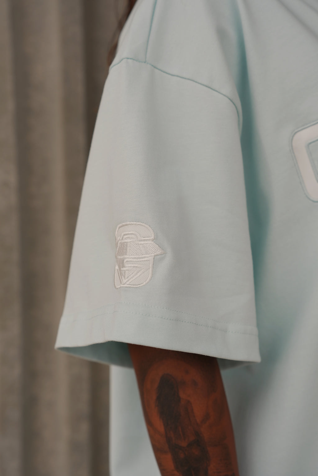 Classic Gem Tee - Crystal Blue - C I R J O I